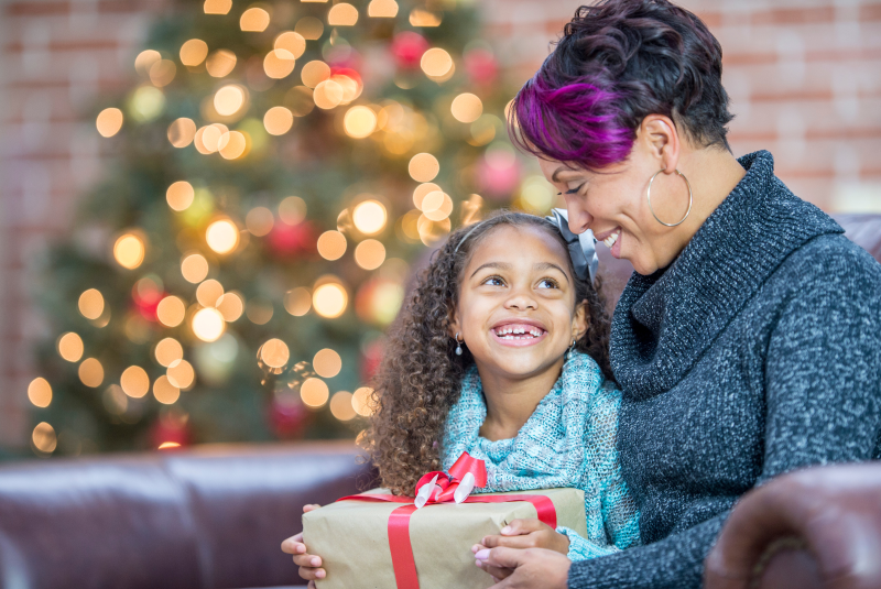 Teaching Your Kids About Budgeting During the Holidays 